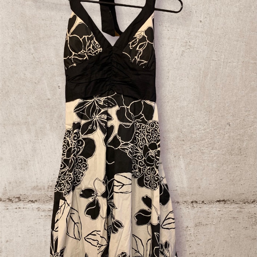 ♥️Ruby Rox Floral Halter Sundress - Picture 2 of 11